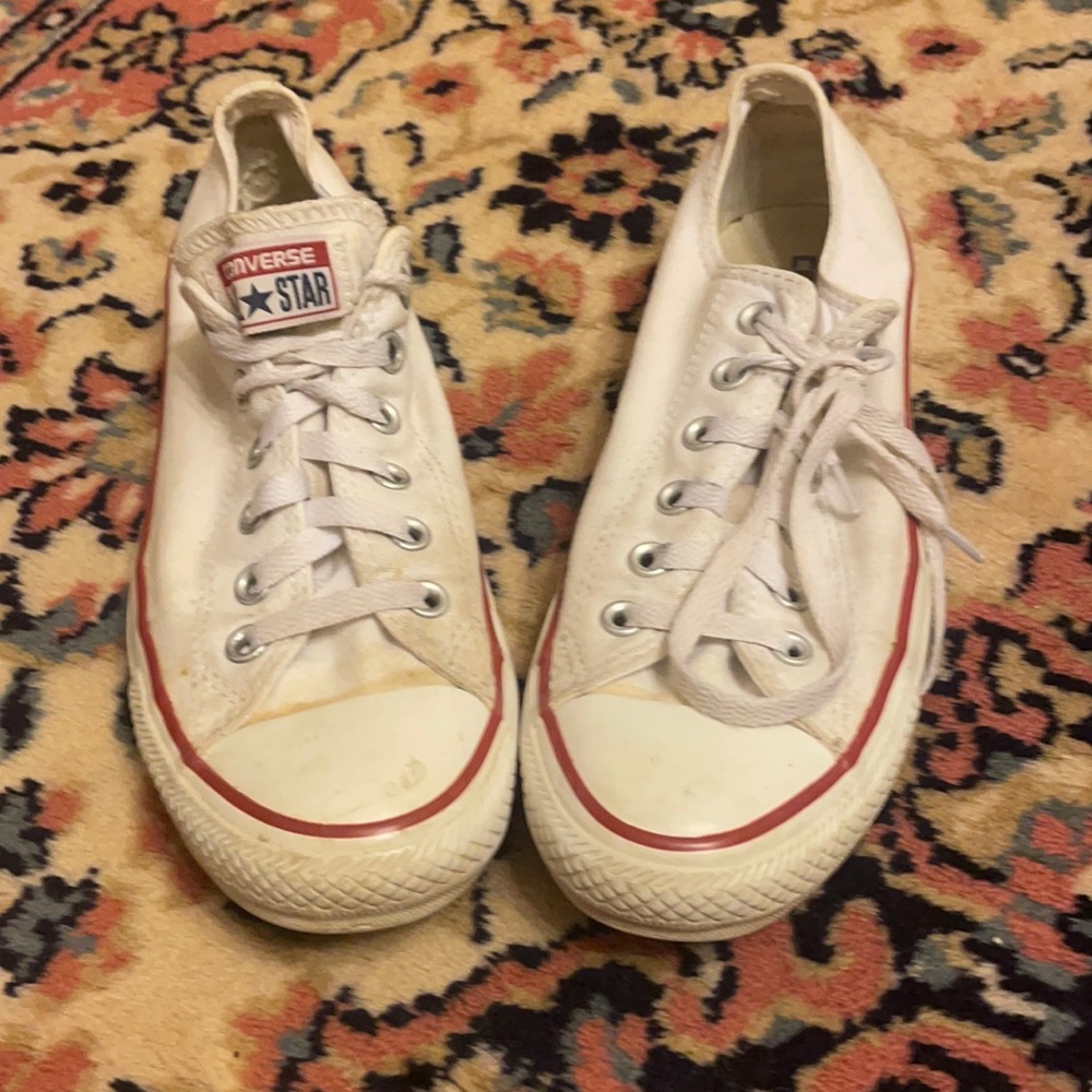 Converse low top